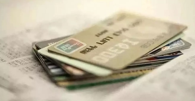 持卡人應(yīng)該怎樣才能更好的刷卡周轉(zhuǎn)資金呢？ 