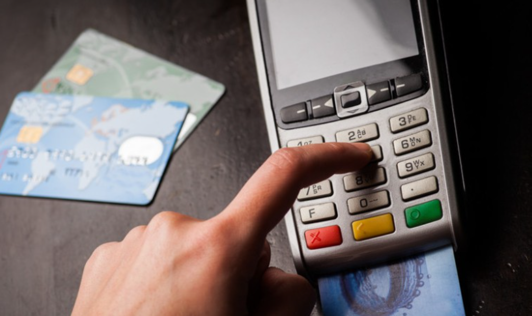 如何選擇合適的大POS機(jī)辦理服務(wù)？ 